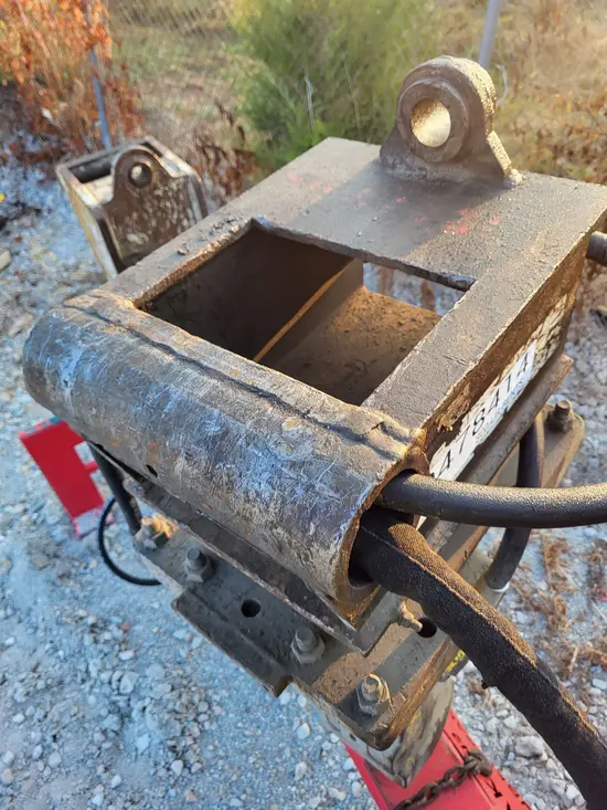 2016 Atlas Copco SB 452 Attachment