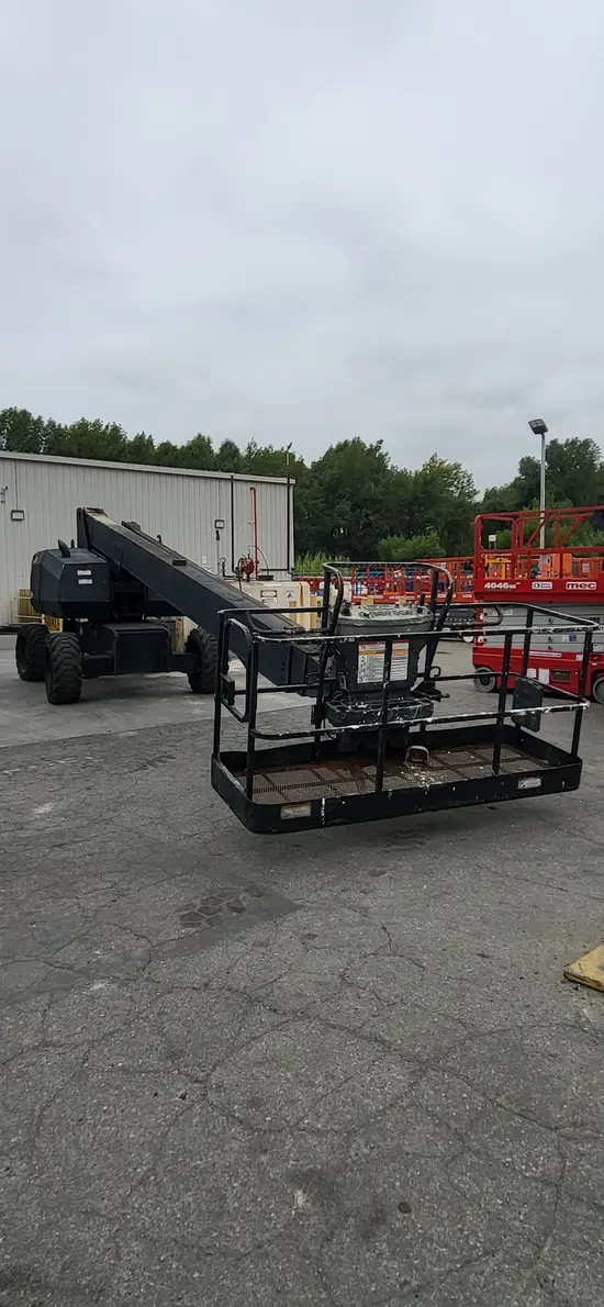 2012 JLG 800S Boom Lift