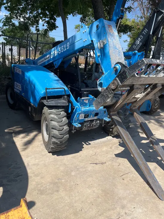 2017 Genie GTH-5519 Forklift