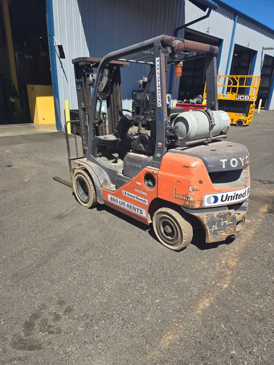 2018 Toyota 8FGU25 Warehouse Forklift