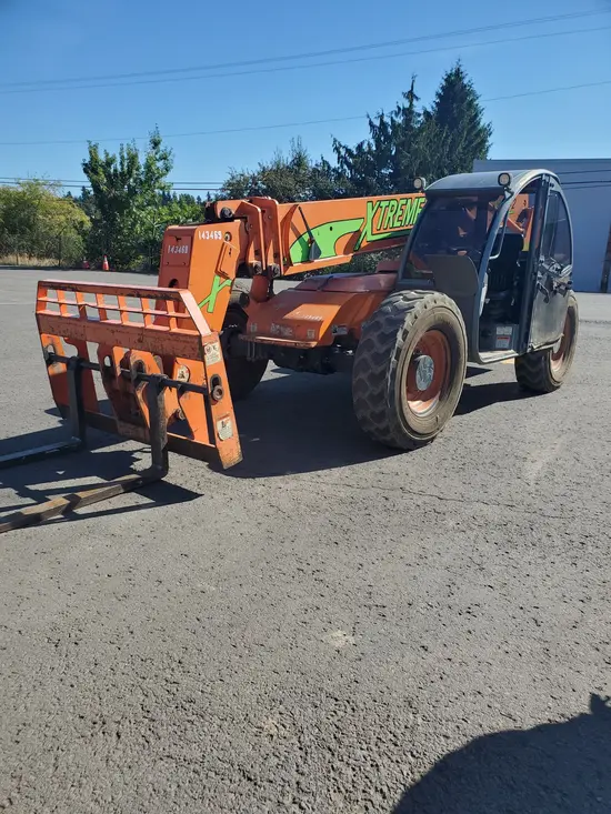 2014 XTREME XR842 Forklift