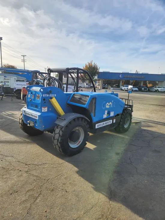 2017 Genie GTH-5519 Forklift