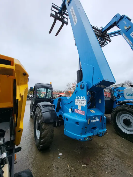 2015 Genie GTH-844 Forklift