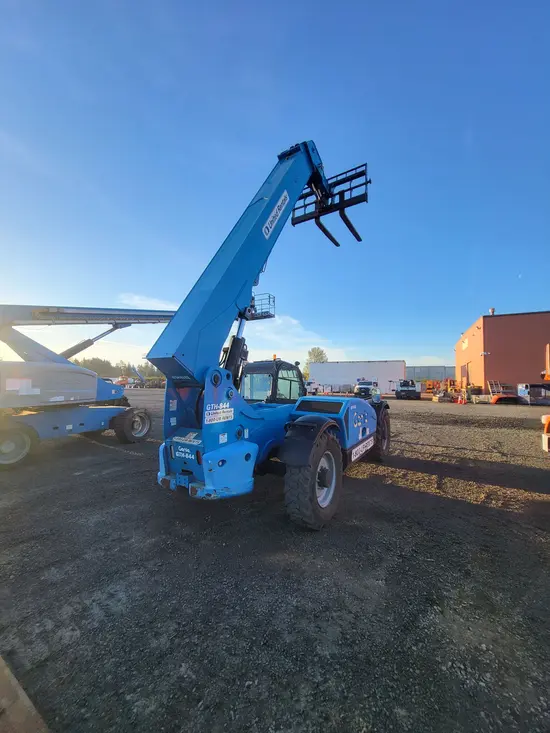 2015 Genie GTH-844 Forklift