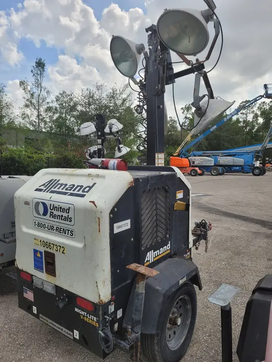 2017 Allmand NIGHT-LITE PRO Towable Light Tower