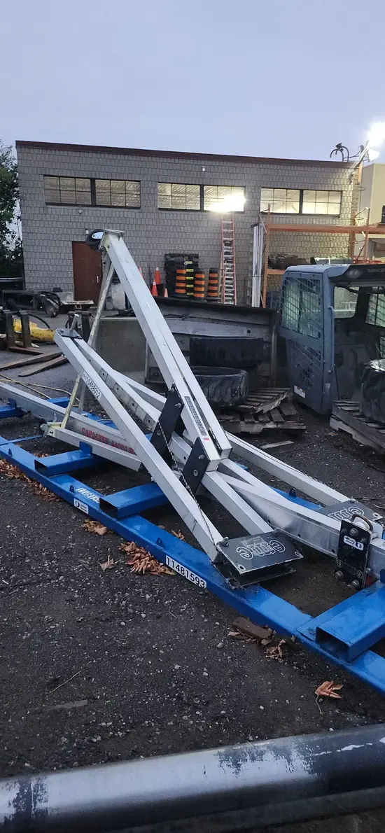 2016 EME 4400T-15 Crane
