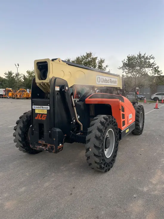 2016 JLG 642 Forklift