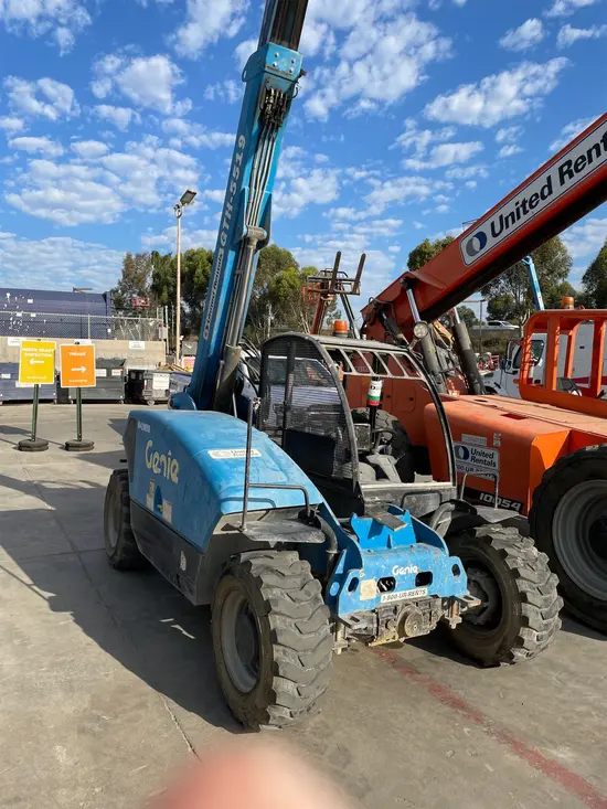 2015 Genie GTH-5519 Forklift