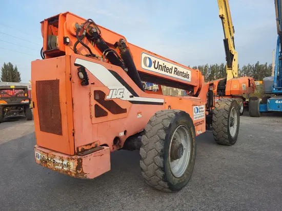2014 SKYTRAK 8042 Forklift