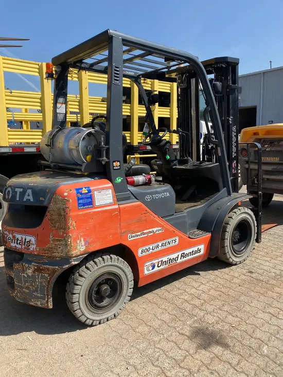 2018 Toyota 8FGU25 Warehouse Forklift