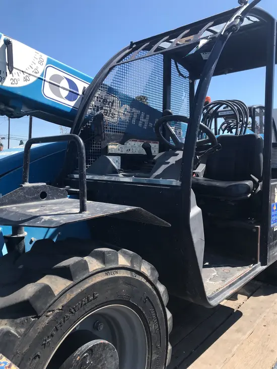 2015 Genie GTH-5519 Forklift