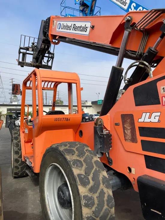2017 SKYTRAK 10054 Forklift