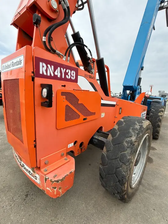 2015 SKYTRAK 6042 Forklift