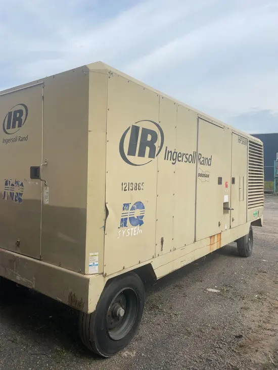 2011 Doosan HP1600WCU Air Compressor