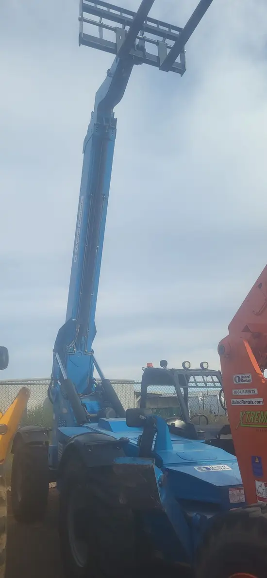 2016 Genie GTH-1056 Forklift