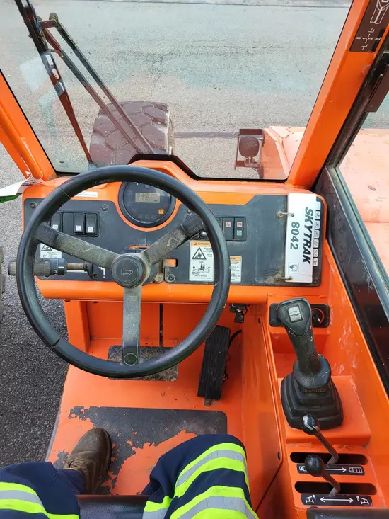 2016 SKYTRAK 8042 Forklift