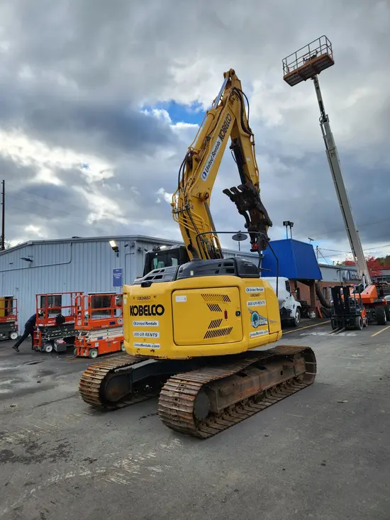 2018 Kobelco SK140SR-5 Excavator