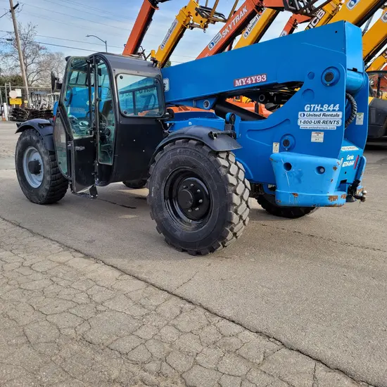 2015 Genie GTH-844 Forklift