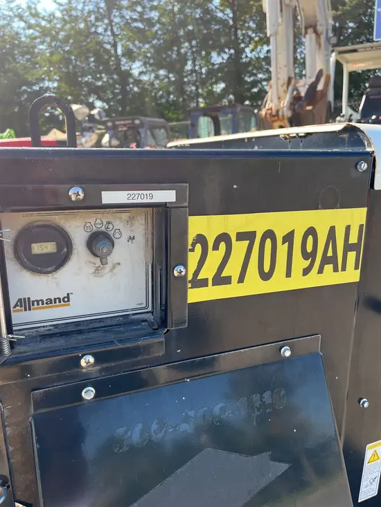 2019 Allmand NLV-ML3EC Towable Light Tower