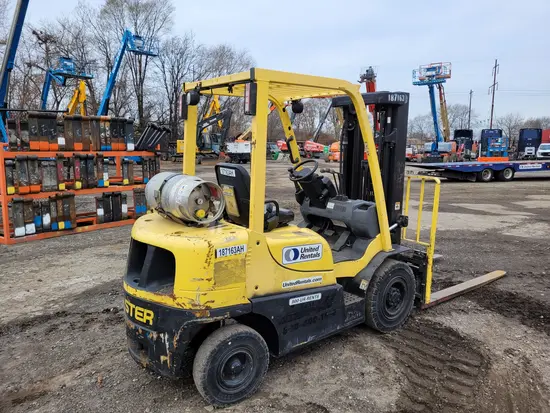 2017 HYSTER H50XT Warehouse Forklift