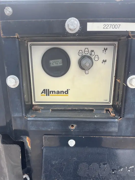 2019 Allmand NLV-ML3EC Portable Work Light