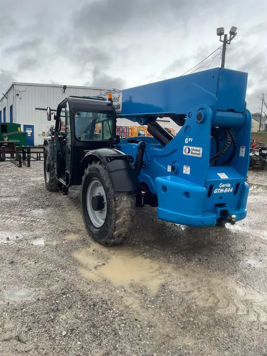 2016 Genie GTH-844D Forklift