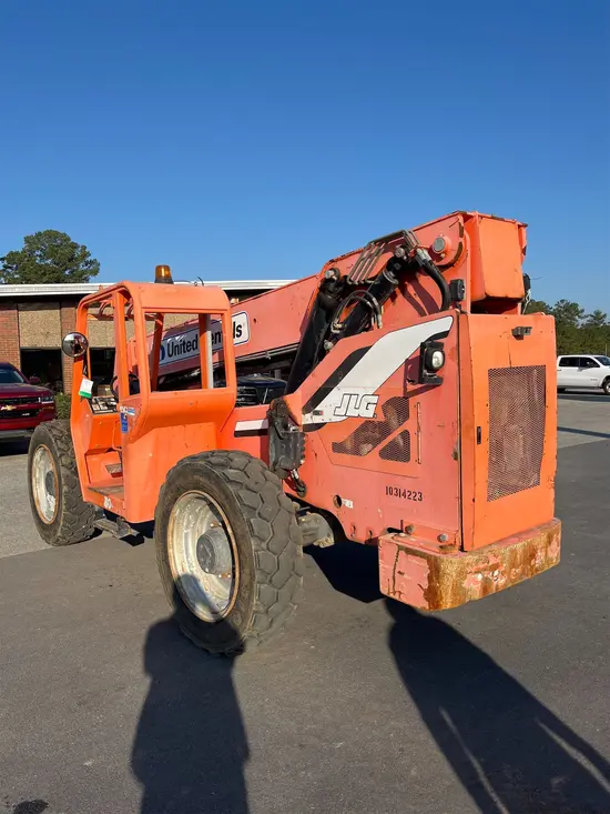 2014 SKYTRAK 8042 Forklift