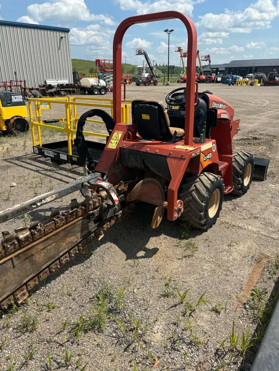 2018 Ditch Witch RT45 Ride-On Trencher