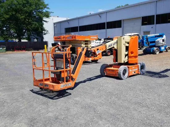 2013 JLG E300AJP Articulating Boom Lift