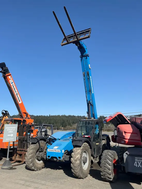 2016 Genie GTH-844 Forklift
