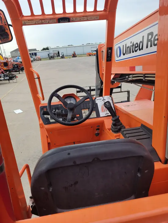 2015 SKYTRAK 6042 Forklift