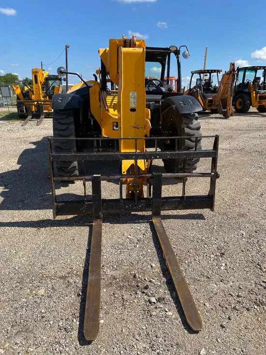 2017 JCB 507-42 Forklift