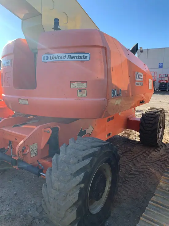 2013 JLG 800A Articulating Boom Lift