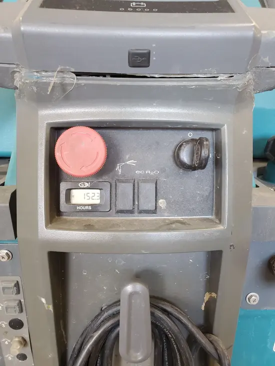 2019 Tennant T600-28 Scrubber