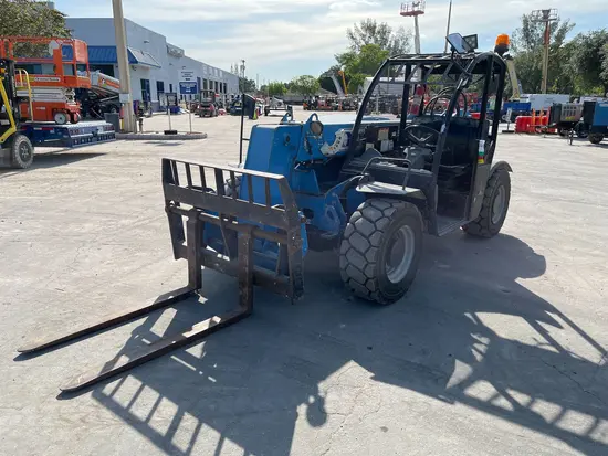 2016 Genie GTH-5519 Forklift