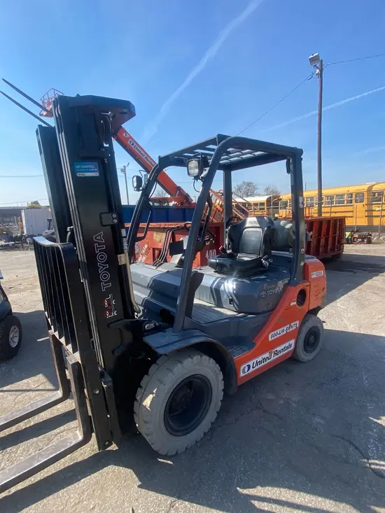 2018 Toyota 8FGU25 Warehouse Forklift