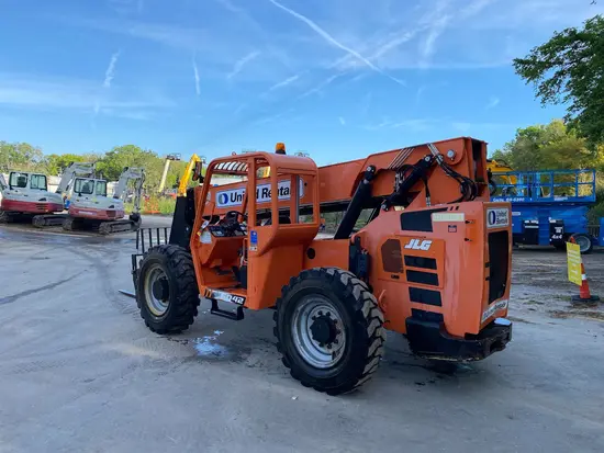 2016 SKYTRAK 6042 Forklift