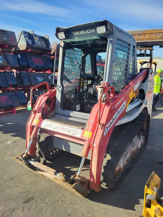 2018 Takeuchi TL8CW Track Loader