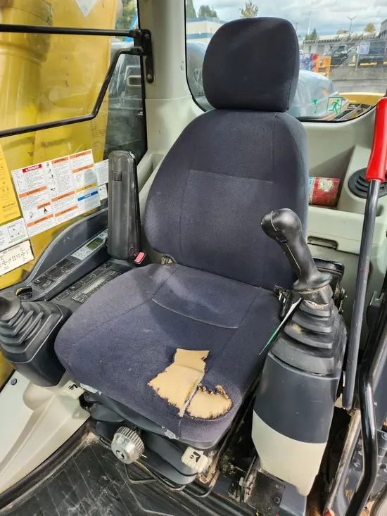 2018 Kobelco SK140SR-5 Excavator