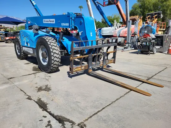 2015 Genie GTH-844 Forklift