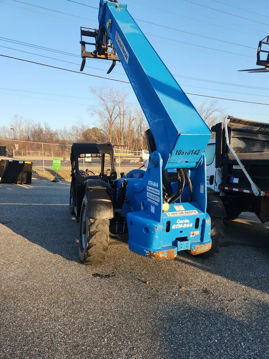 2016 Genie GTH-844 Forklift