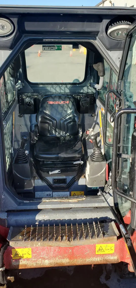 2018 Takeuchi TL6CR Track Loader