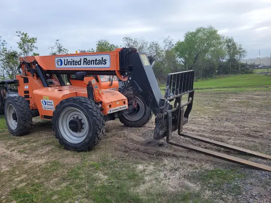 2018 SKYTRAK 6042 Forklift
