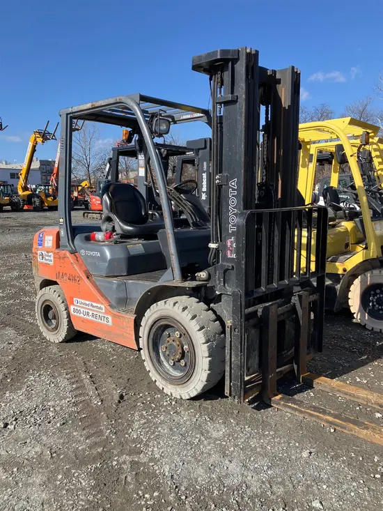 2016 Toyota 8FDU30 Warehouse Forklift