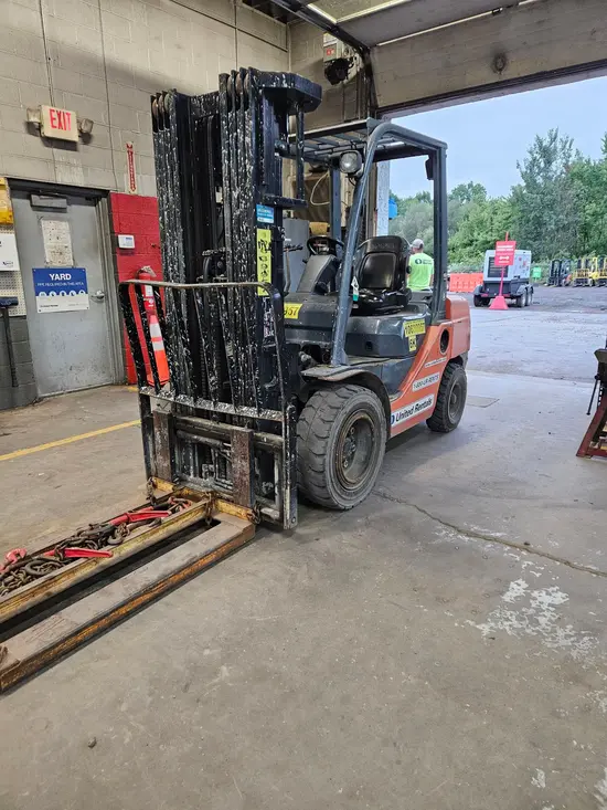 2017 Toyota 8FDU30 Warehouse Forklift