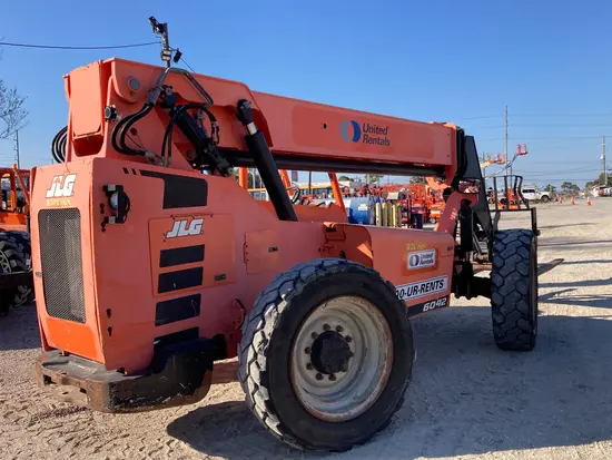 2016 SKYTRAK 6042 Forklift