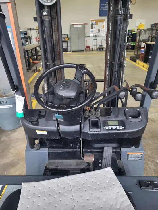 2018 Toyota 8FBCU25 Warehouse Forklift