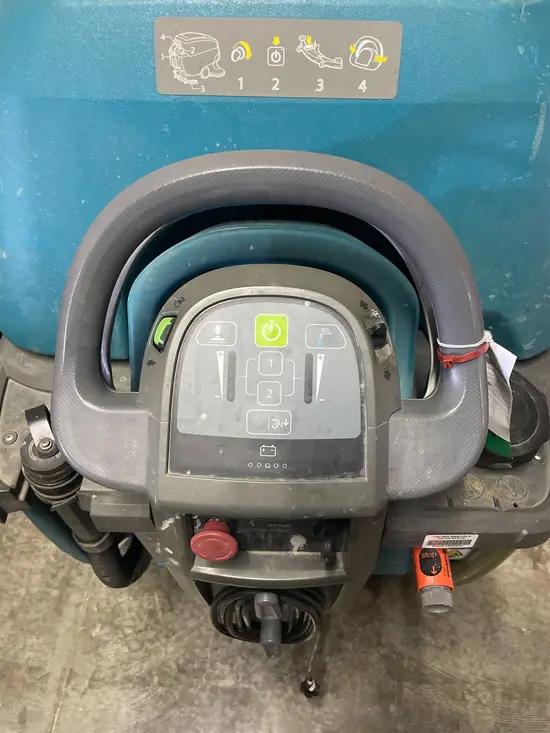 2019 Tennant T600-28 Scrubber