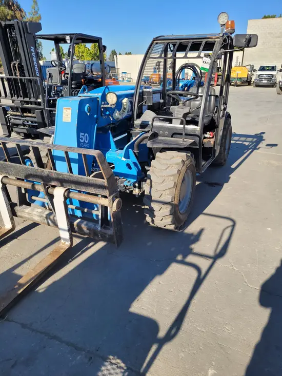 2017 Genie GTH-5519 Forklift
