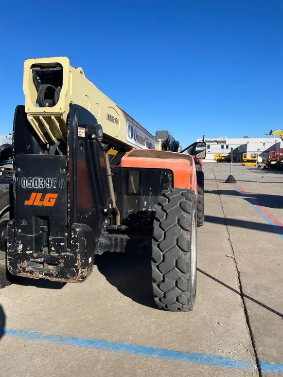 2016 JLG 642 Forklift